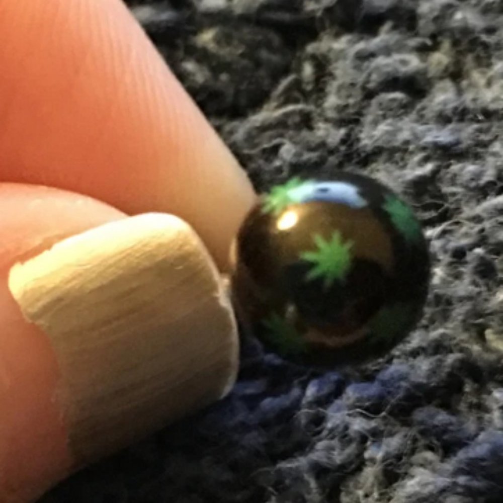 14 Gauge Pot Leaf Belly Ring